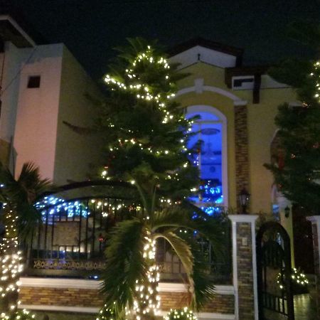 For Long Term Only - Italia 500 In Bf Resort Village Las Pinas Манила Екстериор снимка